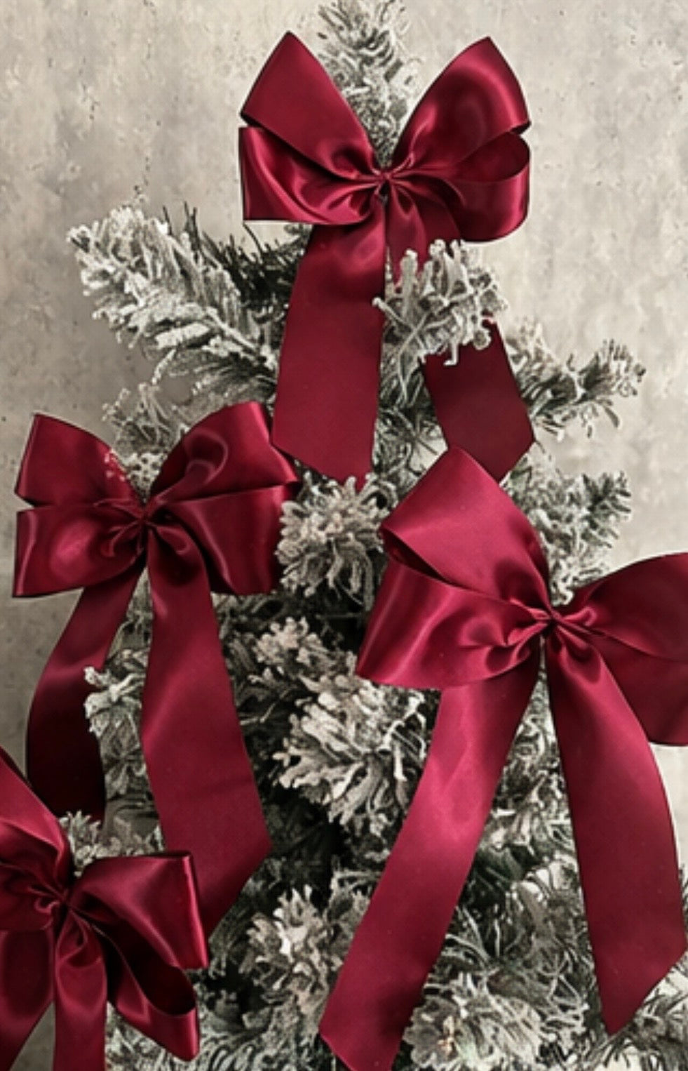 10 large Christmas tree bows