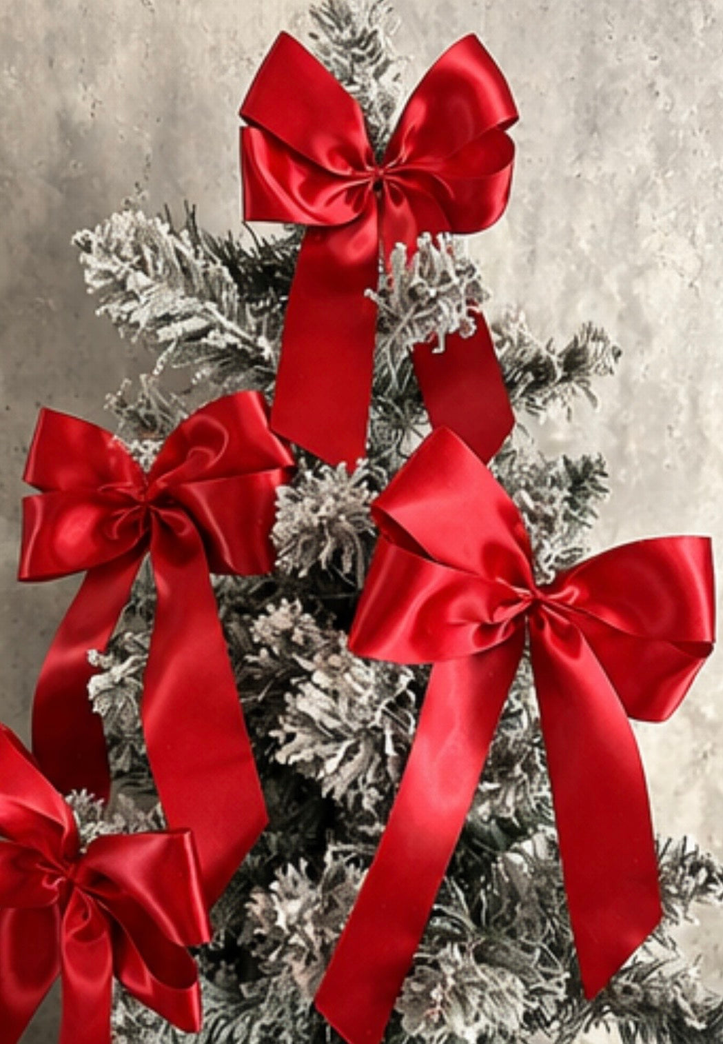 10 large Christmas tree bows